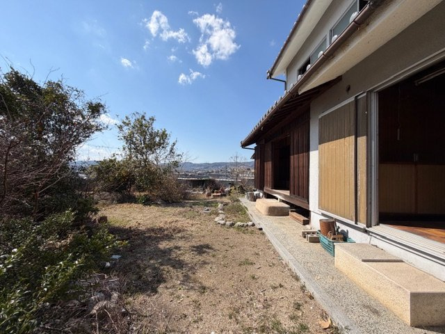広いお庭でドッグランはいかがでしょうか♪