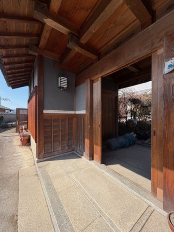 立派な門構え(^^)/　107坪以上の広々土地♪