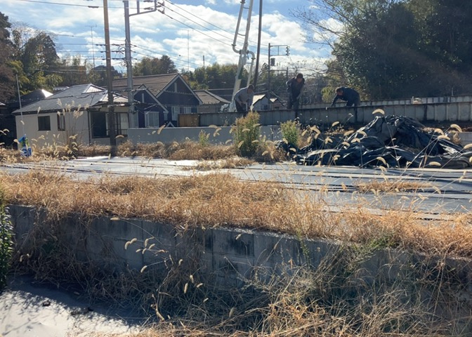 家を建てる前提で土地を探している場合、地盤の丈夫さは譲れない条件の一つです。地盤が脆弱だと追加工事が必要となります。また、過去に地盤沈下や液状化現象を起こした土地は、できるだけ避けた方がいいでしょう。
