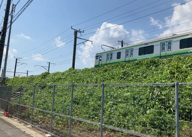 土地の地勢が高台の場合、景色を綺麗にみることができ、景色にこだわってお家探ししている方におすすめです！また平坦地よりも風通しがいいというメリットがあります。デメリットもあるので是非現地でご確認下さい。
