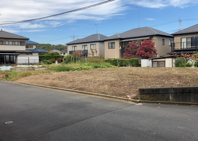 物件の詳細については、現地を見てわかること以外に、役所や法務局などで調べないとわからないことがあります。そのため、現地に行く場合は、もしこの物件を買ったらどのような生活ができるかをイメージしましょう。