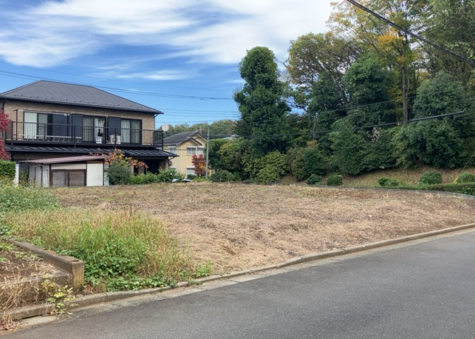 家を建てる前提で土地を探している場合、地盤の丈夫さは譲れない条件の一つです。地盤が脆弱だと追加工事が必要となります。また、過去に地盤沈下や液状化現象を起こした土地は、できるだけ避けた方がいいでしょう。
