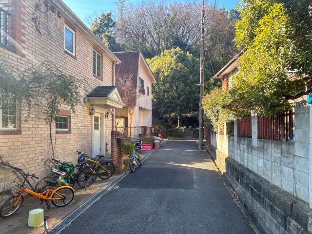 前面通路部分および外観写真