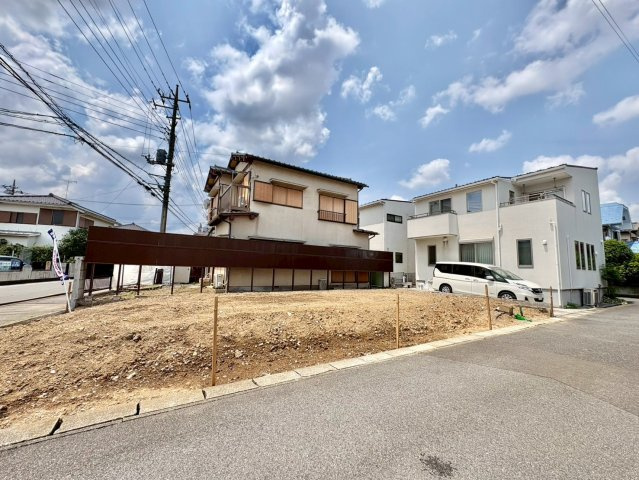 南東角地で陽当り良好！敷地約34坪・自由設計で夢のマイホームはいかがでしょうか！建築条件なし・お好きなハウスメーカーで建築可能です！