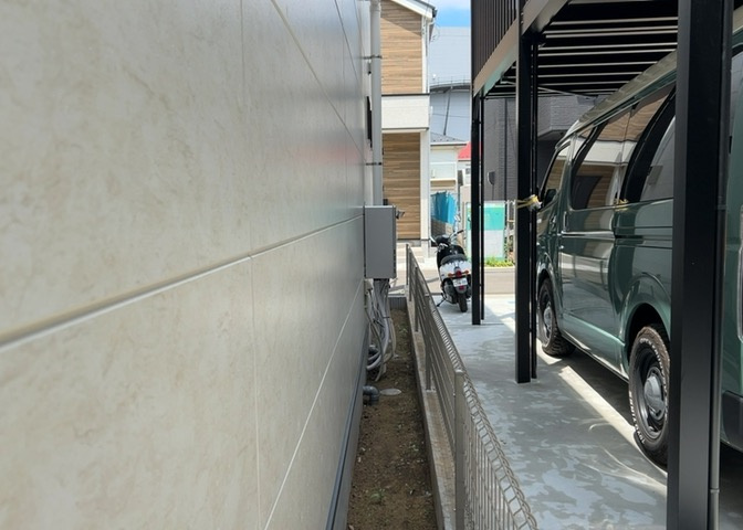 省エネ給湯器とは従来型の給湯器より熱効率が高く、少ない燃料でたくさんのお湯を沸かすことが出来る高効率な給湯器のことを指します。また、省エネ給湯器には種類があり、利便性や効果なども様々です。