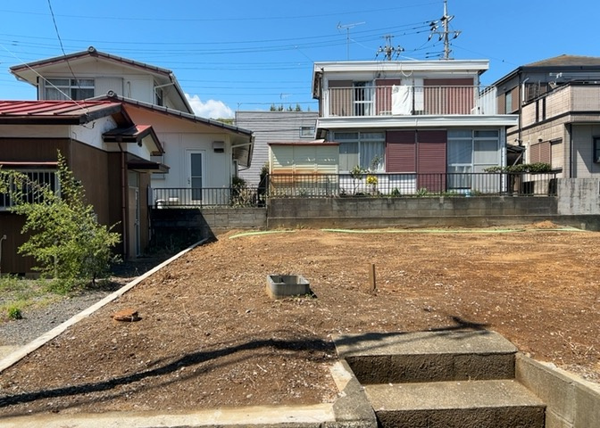 人が暮らすうえで日光は大切な要素となります。日当たりの良さは譲れないポイントですね。併せて近くに大きな建築物の建築予定がないか、あるいはそれが可能な土地が近くにないか事前に確認することもお勧めします。