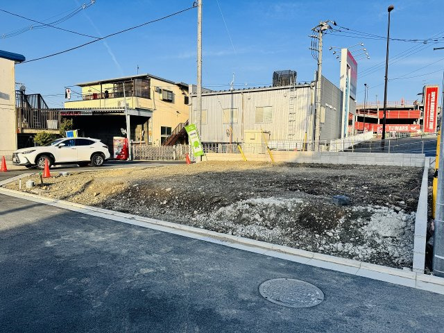 ～建築条件無しの売地、お好みのハウスメーカーや工務店での建築が可能～