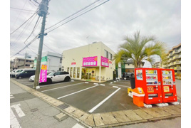 築浅 宇都宮市下栗　倉庫スペース付きコインランドリーの外観