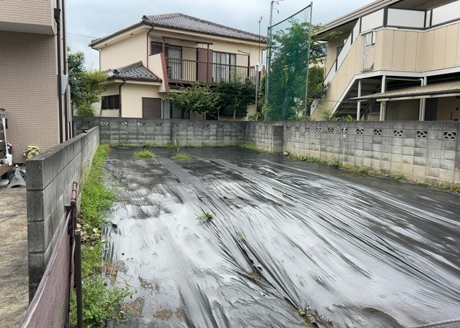 家を建てる前提で土地を探している場合、地盤の丈夫さは譲れない条件の一つです。地盤が脆弱だと追加工事が必要となります。また、過去に地盤沈下や液状化現象を起こした土地は、できるだけ避けた方がいいでしょう。