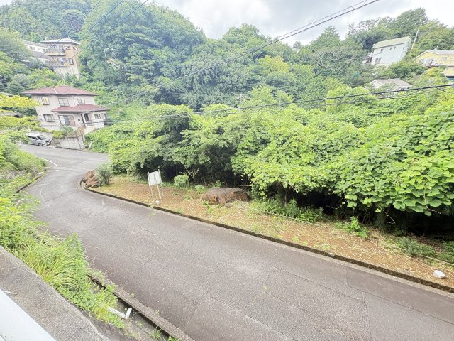 国道136号線まで車で5分！主要道路へのアクセスが良好です。