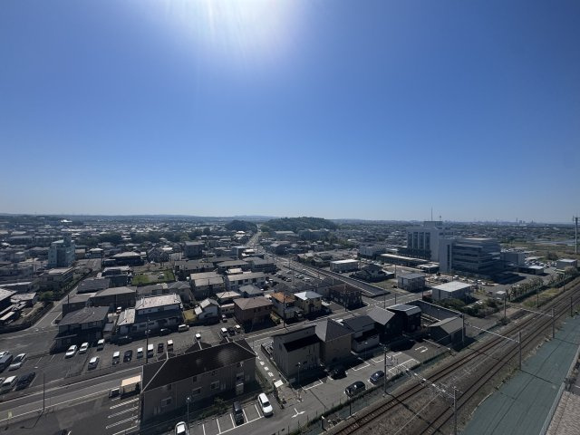 前面には高い建物がないので解放感も良いですね♪