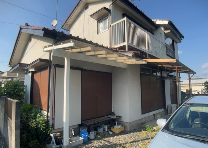 家を建てる前提で土地を探している場合、地盤の丈夫さは譲れない条件の一つです。地盤が脆弱だと追加工事が必要となります。また、過去に地盤沈下や液状化現象を起こした土地は、できるだけ避けた方がいいでしょう。