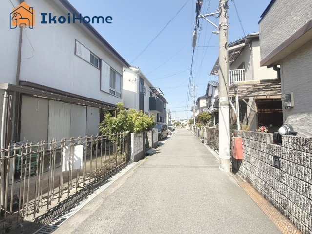 交通量が少ないので静かです。小さなお子様がいるご家庭はご安心できると思います。