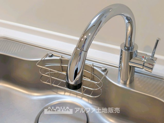 【Water　cleaner】　◆浄水器◆使い勝手を考え蛇口をあえて2口にする事で、洗い物とお料理や飲料としていつも綺麗に保つ事ができます。