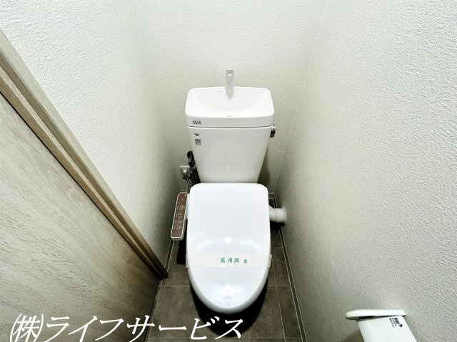 温水洗浄便座付トイレ