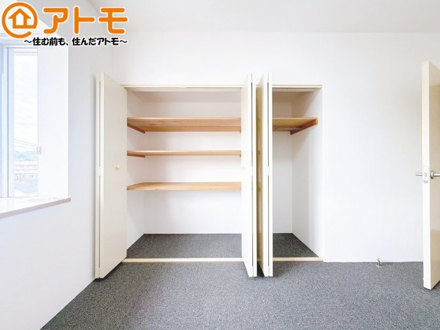収納家具を減らせるクローゼット♪
