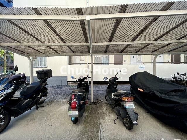【バイク置場】最新の空き状況や費用などの詳細は担当スタッフまでお問い合わせください。