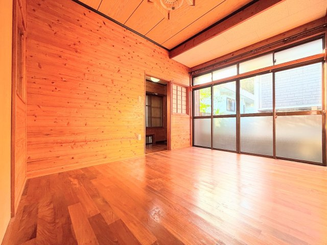 ◆柔らかい陽光が差し込む明るいお部屋を演出する設計。彩光の取れる窓が気持ちの良いお部屋を創り上げます。