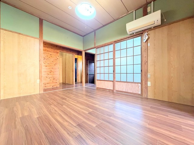◆子どものスタディ空間として、あるいは書斎やホビールームとして生活スタイルに合わせて使えるプライベートルーム。居心地のいい落ち着いたインテリアが似合います。