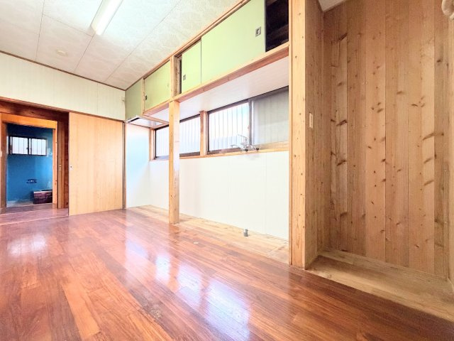 ◆ご家族みんなで調理ができる位のスペースを実現したキッチン空間となっております。みんなで作った料理を召し上がりながらの会話は、どのような物になるのでしょうか。