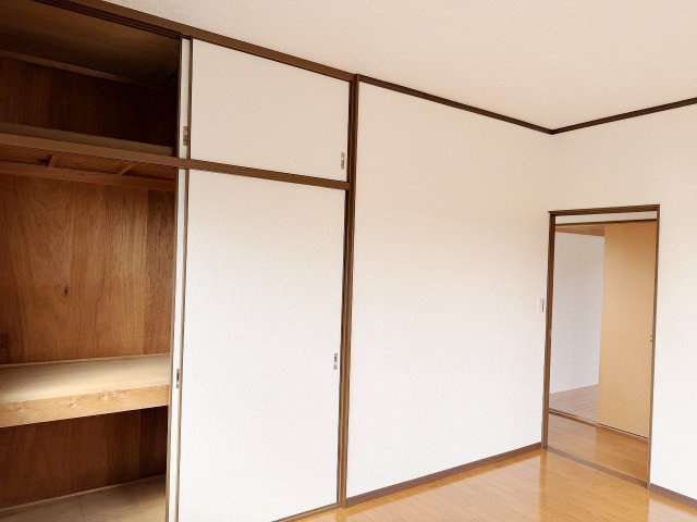 白の壁紙が清潔感あります！