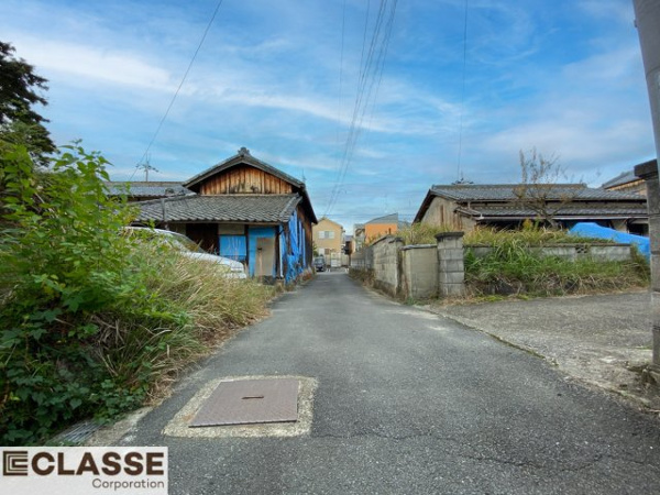 【京田辺市東古森　売土地の前面道路含む現地写真】