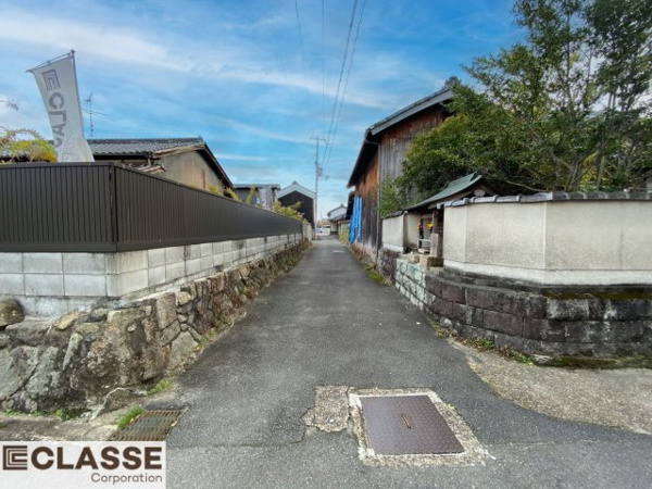 【京田辺市東古森　売土地の前面道路含む現地写真】