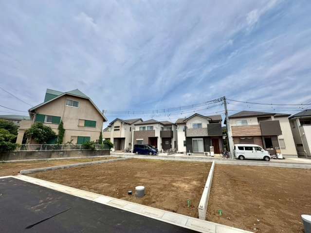 全4区画・自由設計で夢のマイホームはいかがでしょうか！花田小学校まで徒歩2分(約160ｍ)・中央中学校まで徒歩15分（約1200ｍ）！