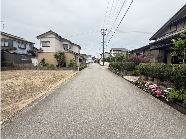 前面道路北側