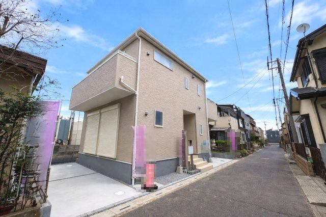 全居室に収納がある3LDK・約3帖の畳コーナー！プライベート性の高い2階リビングです！駐車スペース2台可(車種による)！