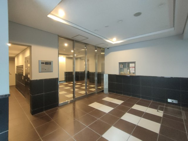 【エントランス】