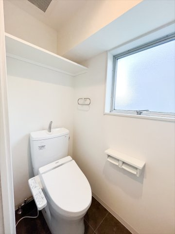 いつでも清潔を保てる温水洗浄機能付きトイレ