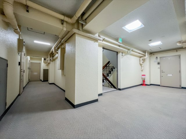 マンションエントランス