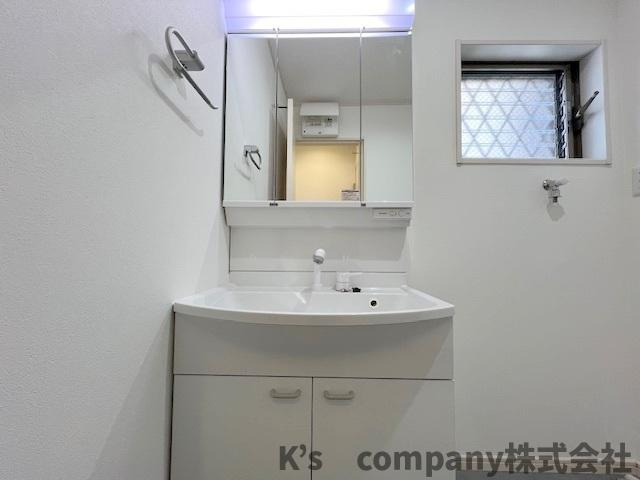 朝の身支度もスムーズ洗面化粧台♪