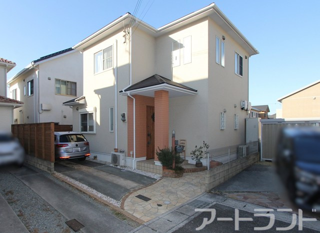 外観：328000582154