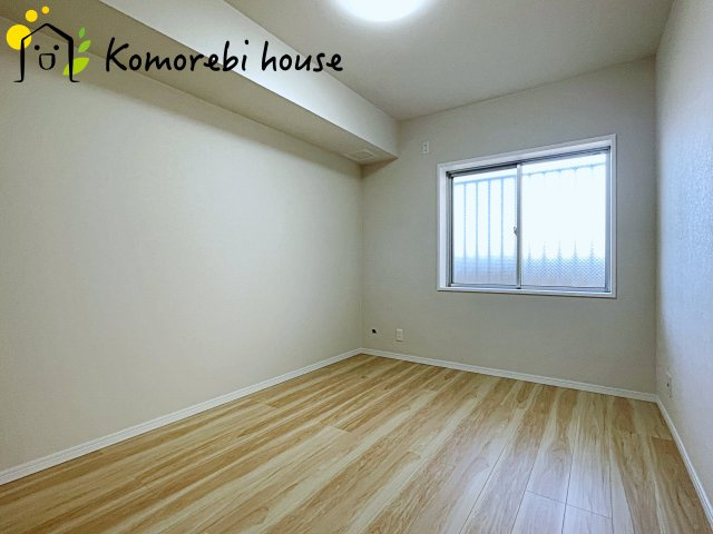 ゆったりした洋室です