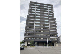 アルファステイツ本町六丁目の外観