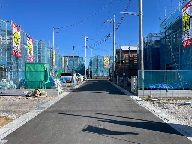 久喜市西（全28区画）21号地　現地写真　周辺は公園がいくつも点在し、緑の多い環境です。