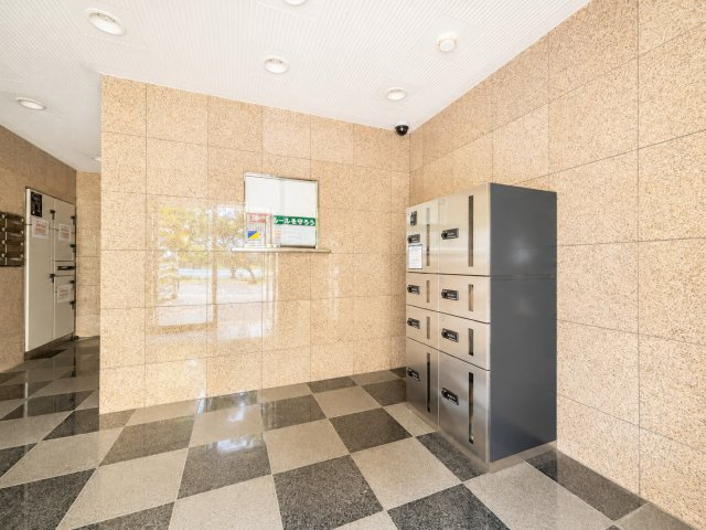 ◆管理体制良好なマンションです。清潔感のあるエントランスに開放感のある住環境。　