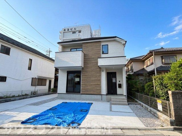 徒歩10分圏内にスーパーやコンビニが複数点在。暮らしに便利な住環境です。