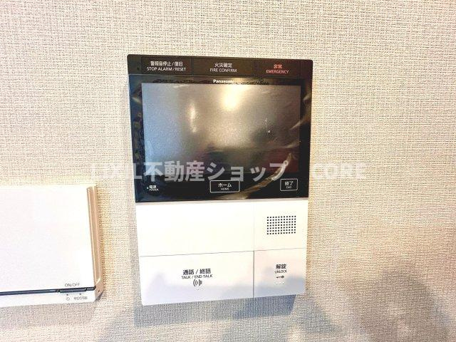 録画機能で留守中の来訪者の確認ができます！こんな時代だからこそ、安心の設備ですね！