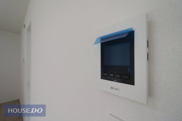 録画機能付きで、防犯上はもちろん、お届け物などの把握にも便利。