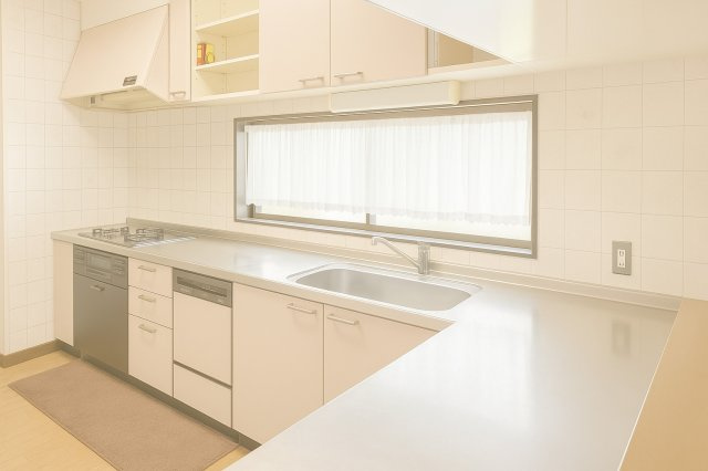 動線が短く、手早く作業できるＬ字型キッチン