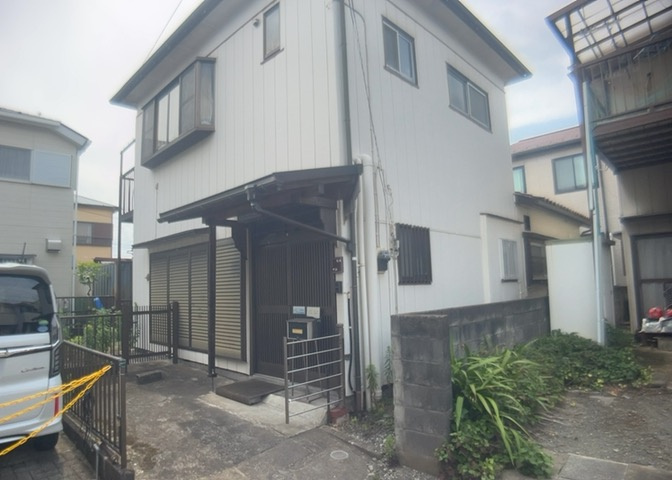 土地を買う際、住む地域の自治体や福祉の補助制度にも注目してみましょう。子供や老人の医療補助やゴミ出しのルールなど、自治体によってルールに大きな違いがあるため、暮らしやすい土地で判断するとよいでしょう。
