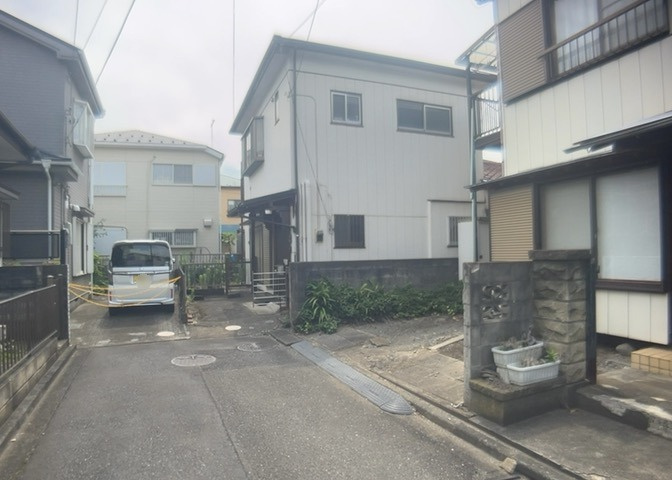 土地探しをしていると都市計画区域という言葉を目にすると思います。法律によって、都道府県知事や国土交通大臣が指定するエリアのことを指しており、都市計画区域は市街化区域と市街化調整区域に分けられています。