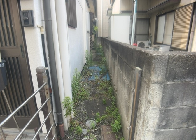 隣家の土地はどうなっているのか、生活利便施設が近くにあるのか、学校まで近いかなど、お客様のライフスタイルにあわせたイメージが重要です。また、近くにあると困る施設が近くにないかも確認するといいでしょう。