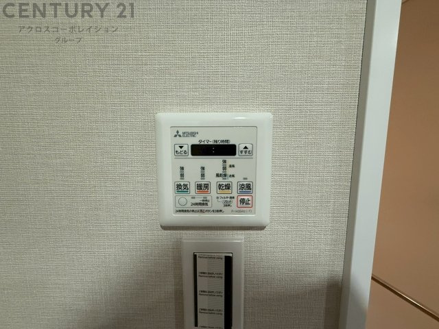 暖房機能があるため、冬場でも温かい浴室で入浴でき、乾燥機能があるため、水気を素早く取り除けます。また、換気機能があるため、湿気を素早く排出してカビや雑菌の発生を防ぐことができます。