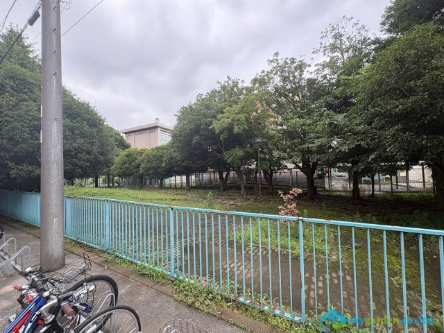 敷地内公園
