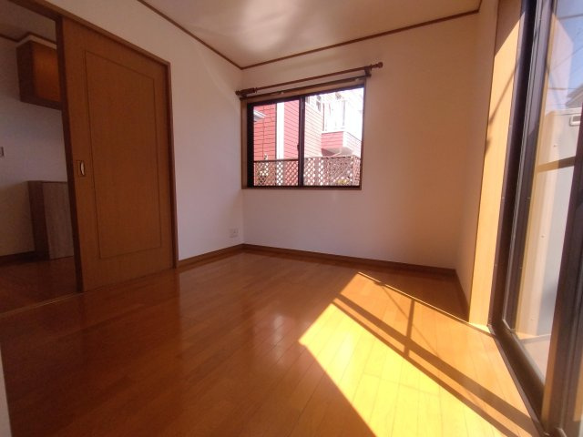 3面採光で明るいですね♪