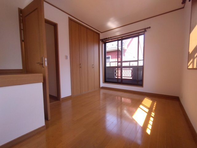 バルコニーに面しています。